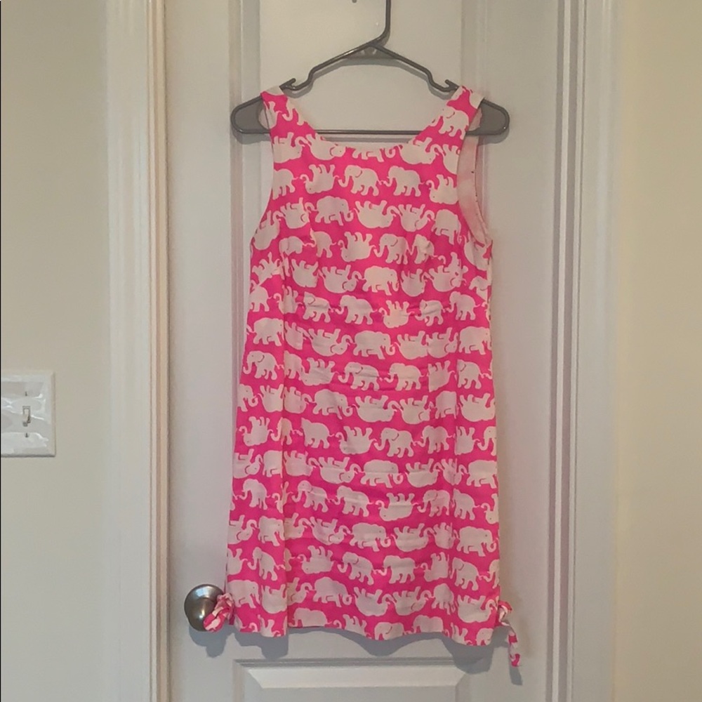 Lilly Pulitzer trunk in the sun